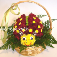 Божья коровка из цветов