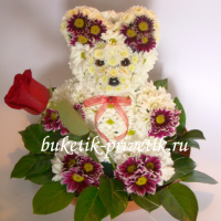 Медведь из цветов